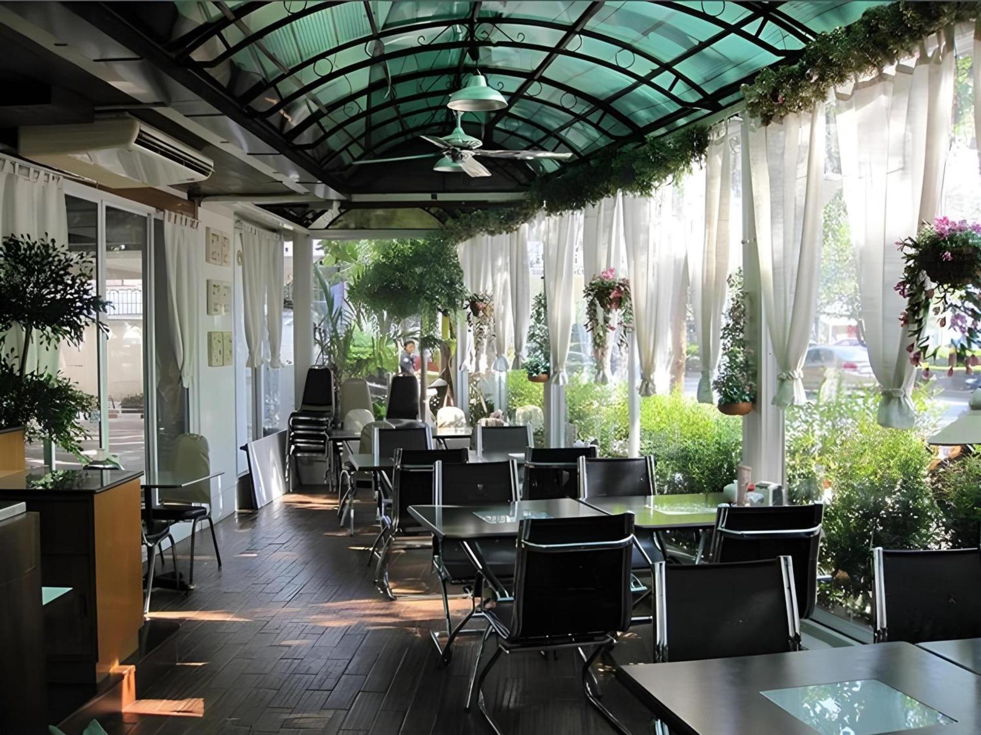 Collection O Howard Square Boutique Hotel Banguecoque Exterior foto